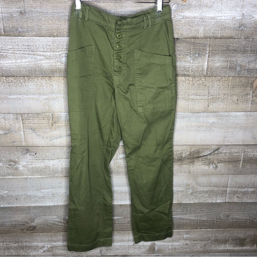 Urban Outfitters green high waisted button up casual pants size 0
